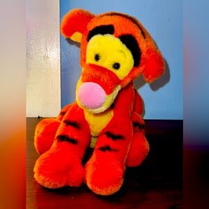 Vintage Sitting 12” Disney Winnie the Pooh’s Plush Tigger.